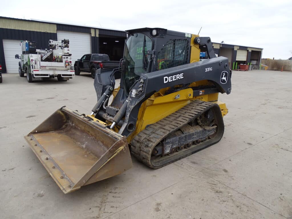 2023 John Deere 331G